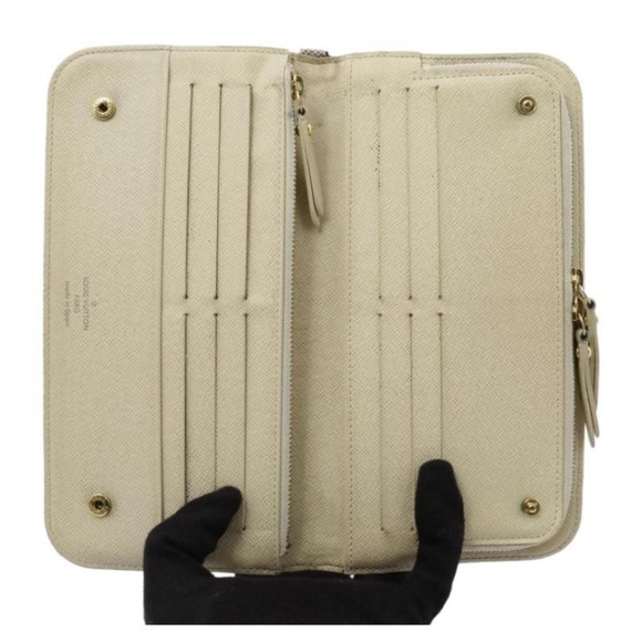 AUTHENTIC Louis Vuitton Damier Azur Wallet 🥰 N63072 - Picture 3 of 6